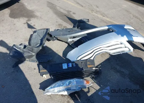 2011 Toyota Camry Le z USA, uszkodzony, nr VIN 4T1BF3EK2BU199403